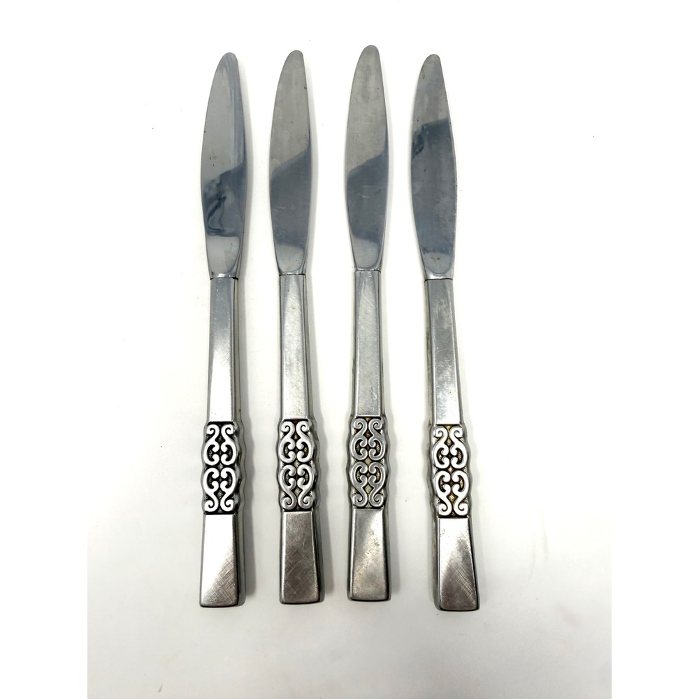 4 International Stainless Deluxe Danish Scroll Filigree Medallion Dinner Knives